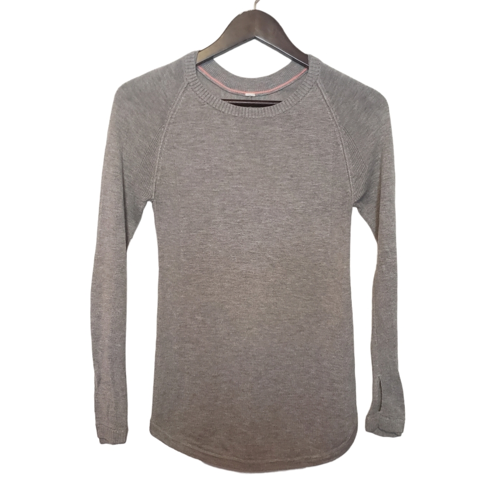 Lululemon women's cabin yogi long sleeve cashmere  sweater size 4 .